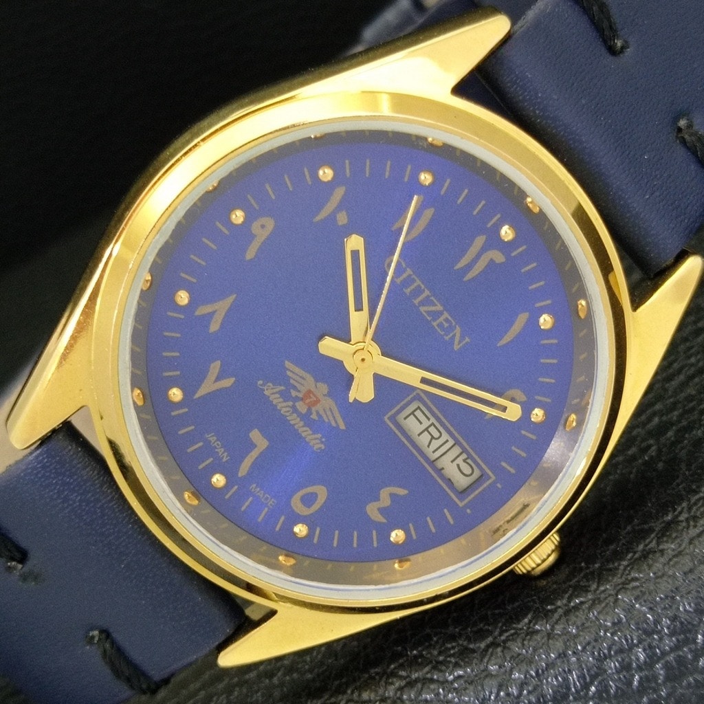Vintage 1977 Arabic Citizen Automatic Mens Gold Watch WDaydate  Blue Accents